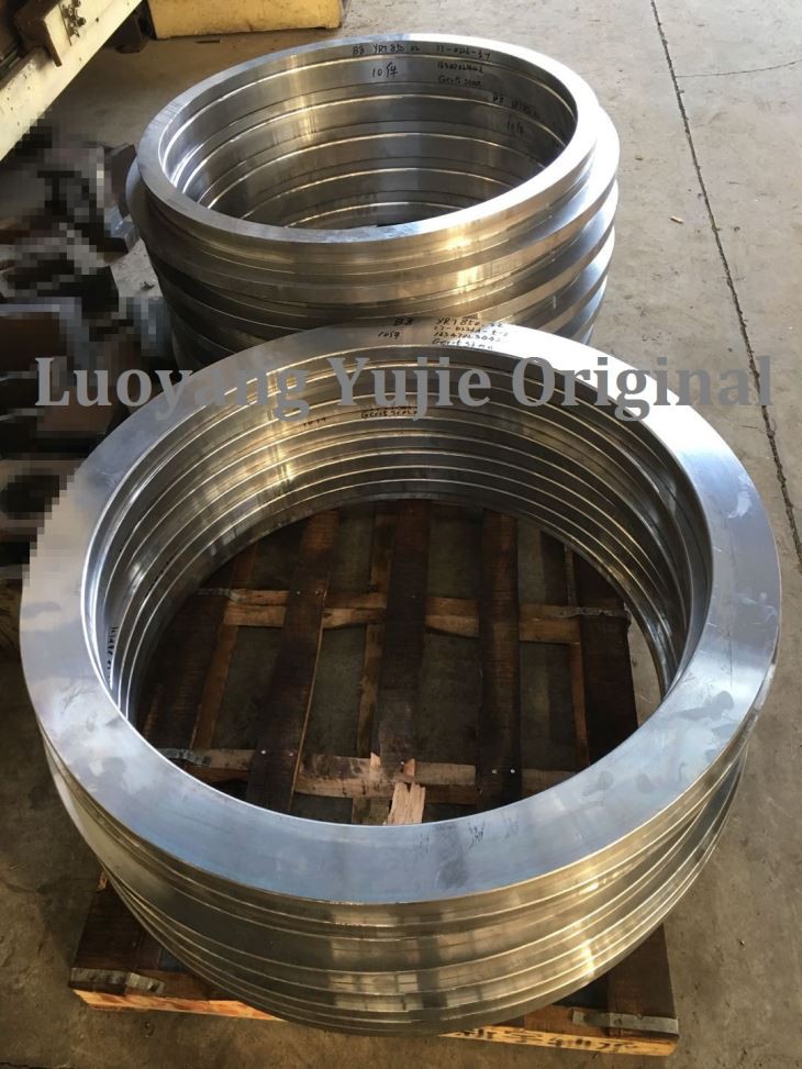 YRT Rotary Table Bearing Inner And Outer Sleeve